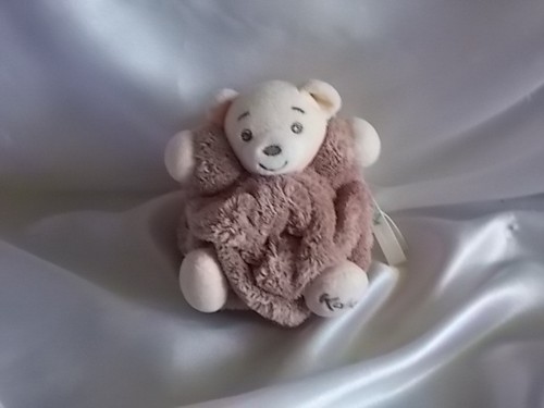 Doudou ours plume marron