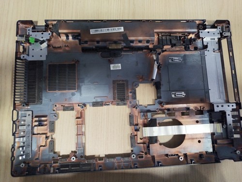 Coque inférieure bottom - inférieure,
