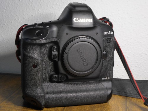 Canon eos mark - canon,