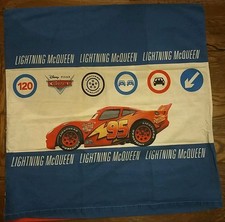 1 Taie d’oreiller  - Disney  PIXAR - CARS - LIGHTNING Mc QUEEN