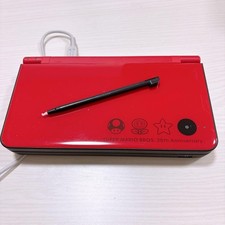Nintendo DSi LL Super Mario