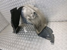 Garde boue avant gauche -