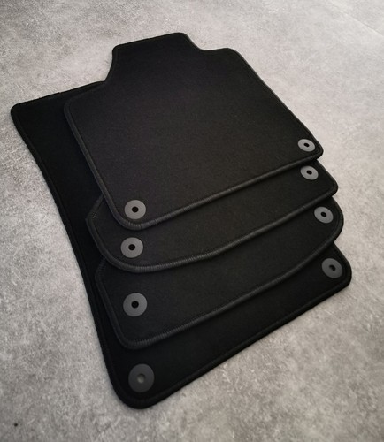 Neuf set tapis sol - 4,