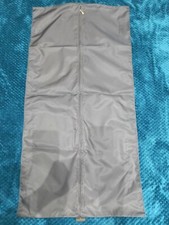 HOUSSE DE VÊTEMENTS/GARMENT