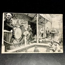 CPA Fête Foraine - musiciens à la parade  Attraction Hommes Fort Hercules