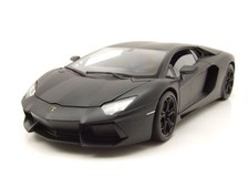 Lamborghini Aventador LP700-4 2011 Mat Noir Modèle Auto 1:18 Welly