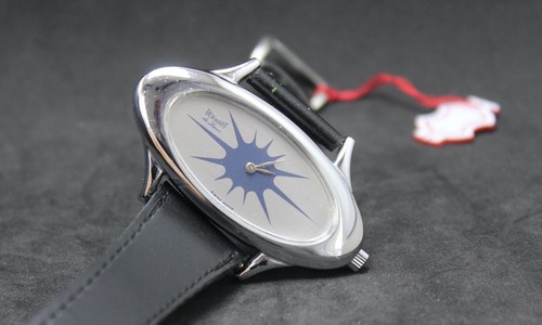 Jolie montre mécanique