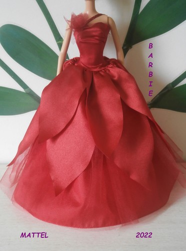 Robe barbie mattel signature - mattel,