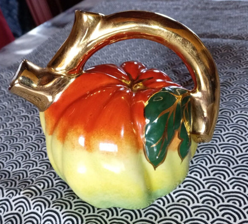 Carafe barbotine forme - carafe, barbotine,