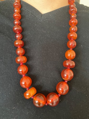 Collier bakelite couleur - ,