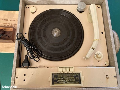 Radio combiné tourne - radio-combiné, tourne-disques