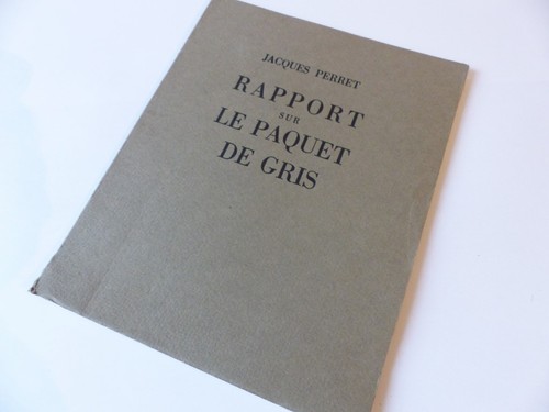 Livre rapport sur paquet de - livre, le