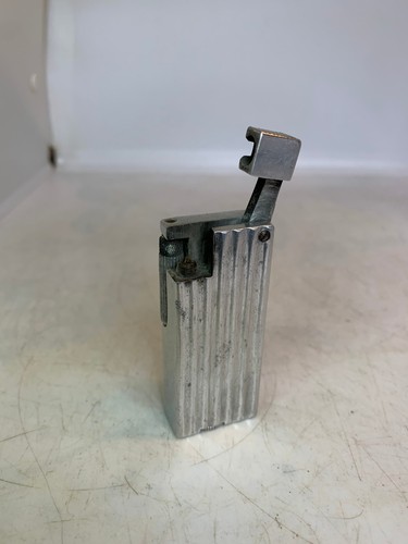 Ancien briquet marque - de,