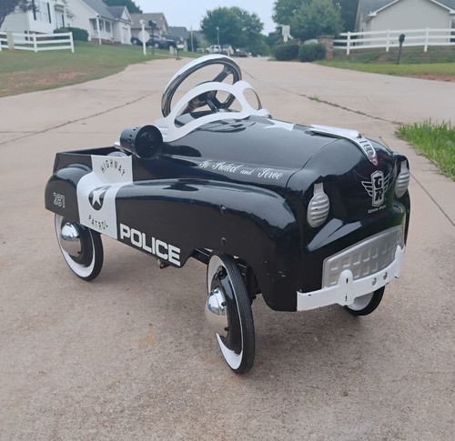 Vintage police pedal car metal - police,