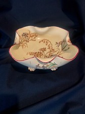 Coupe "Bleuet" Luneville, maison "Keller et Guerin", 1890, faïence, signée