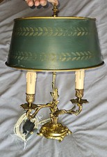 Lampe bouillotte vintage style Louis XV en bronze & tôle peinte , dans son jus