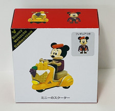 TOMICA Disney Minnie Mouse Scooter Mini Toy Car Tokyo Disneyland Japon