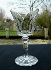 verre a vin ou a porto en cristal de saint louis modèle Camargue signé H 12,3 cm