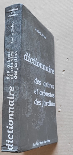 Dictionnaire des arbres - , et