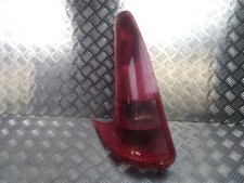 FEU ARRIÈRE GAUCHE Peugeot 206 SW (2E/K) Combi 1.4 HDi (DV4TD(8HX)) 2004 6350R4