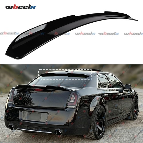 Gloss black style - black, roof