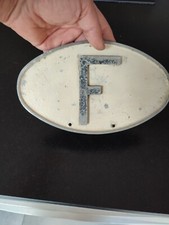 Plaque Insigne Voiture Automobile  F Quillery France aluminium 