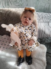 bébé reborn réaliste  Zoé