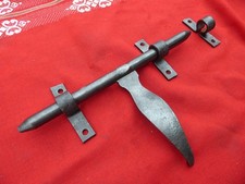 loquet vertevelle cochonnier  verrou en fer forgé art populaire serrure