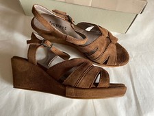 IMPACT sandales neuves talons compensés pointure 37