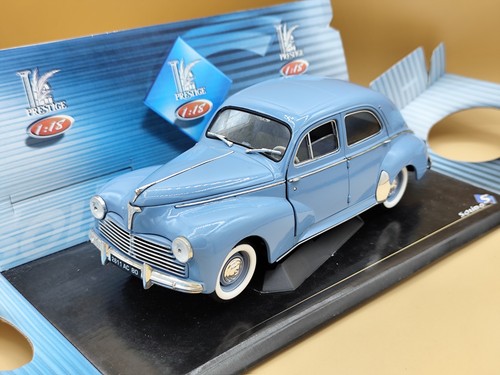 Peugeot 203 berline bleu - 1/18,