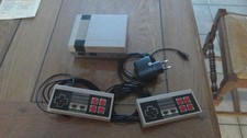 Mini console de jeu vidéo classique rétro + 2 manettes genre nintendo