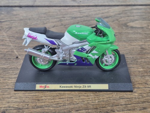 Moto miniature kawasaki - moto, 1/18