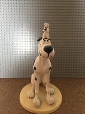 IDEFIX ET LE CHIEN DANOIS - FIGURINE ASTERIX EN RESINE