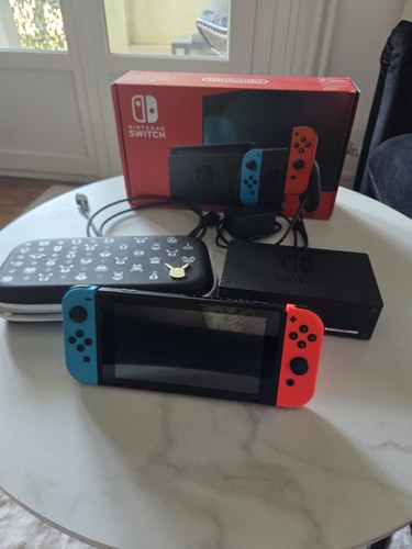 Nintendo switch console - switch, go