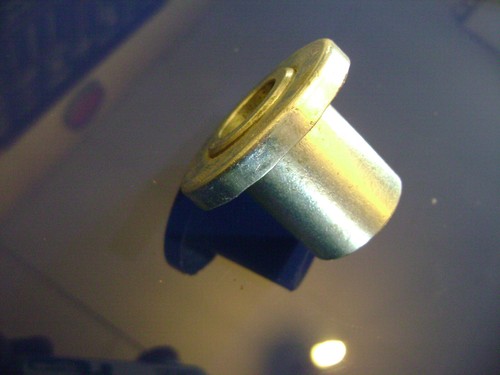 SUZUKI GT750  SPACER axe RH