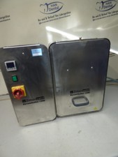 Four en céramique à dents en