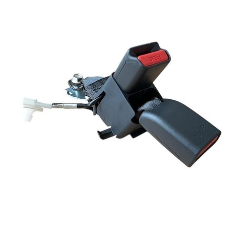 Attache ceinture arrière