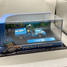 MV1 voiture altaya IXO 1/43 diorama MICHEL VAILLANT :LE MANS '61 n°1