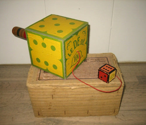 Ancien jouet jeu - jouet,