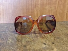 CADRE DE LUNETTES DE SOLEIL