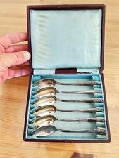 6 petites Cuillères Métal