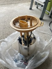 A2053166111 pompe à gasoil pour vw Golf )2.0  tdi