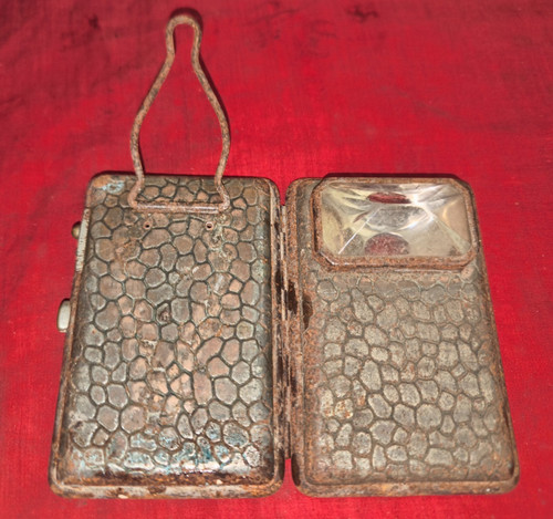 Lampe électrique patte