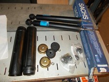 2 X AMORTISSEURS ARRIÈRE