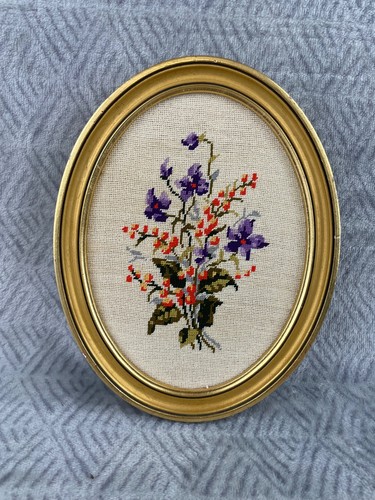 Petit tableau broderie point - petit,