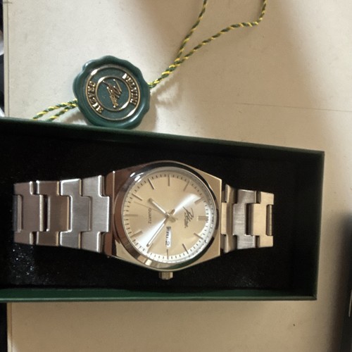 Montre pelvini argenté - montre,