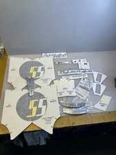 1 Kit déco origine incomplet