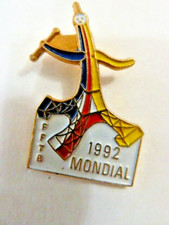 PIN'S   TWIRLING  BATON   / FED. FRANCAISE /  FFTB  / 1992  MONDIAL /  RARE