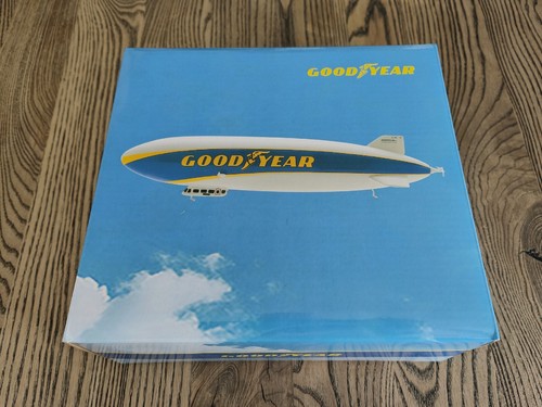 Ballon dirigeable goodyear - dirigeable,