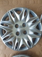 Lot  4 enjoliveurs D´ORIGINE LANCIA Y ELEFANTINO - LANCIA 46516394 JANTE 14